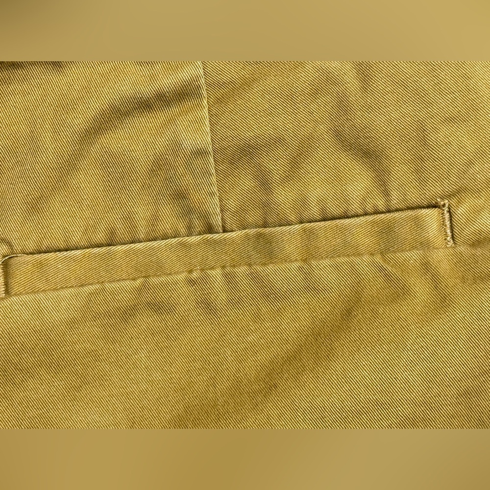Banana Republic Women's Olive-Toned Button Front Shorts Size 4 - Picture 7 of 11